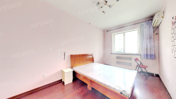 出售青旅花园大平层，环境优美，大四居。-卧室D