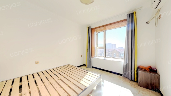 南北通透三居室 精装修 带车位-卧室C