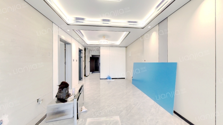 毛坯 中低层 朝阳大两居 前面没有楼无遮挡 小区中间-客厅