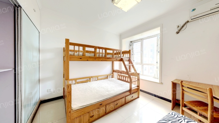 房东外地工作急售  满五唯一税少  精装两室-卧室B