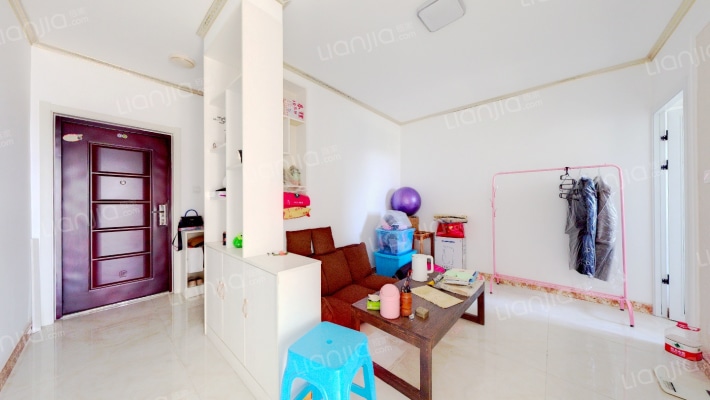 带装修，满二，税费低，看房方便-客厅