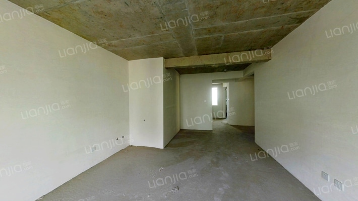 花园小区封闭管理，房子户型方正采光充足，居住舒适-客厅