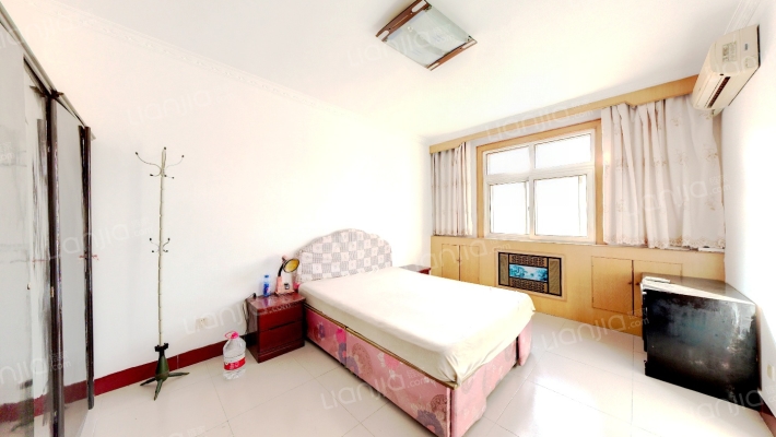 政法街槐林新村，集中供暖，停车充足。-卧室A