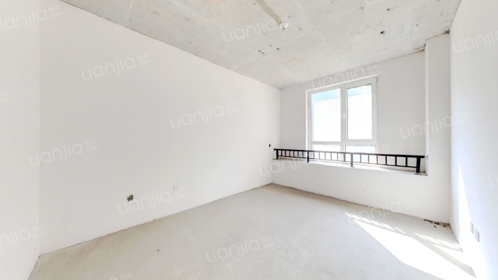 花园小区封闭管理，一梯两户电梯洋房，毛坯房随意装修-卧室B