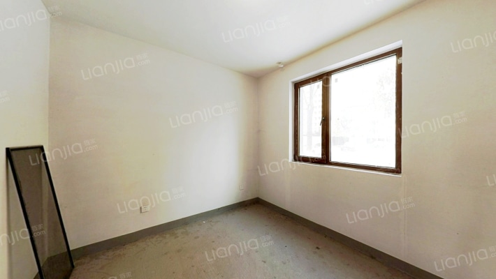 毛坯 三居 一层带大花园 急售-卧室A