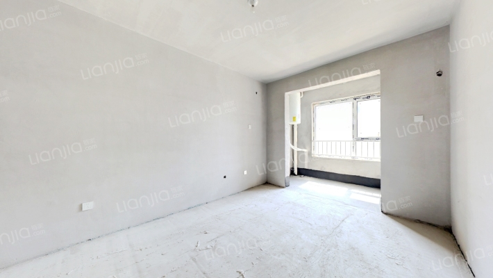 宏远阳光丽景南向两居，毛坯随意装修，业主急售-卧室B