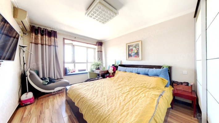 开发区君临天下御景园 全南两居室-卧室B