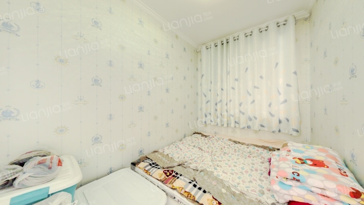 房本满两年，精装自住标准，采光无遮挡-卧室B