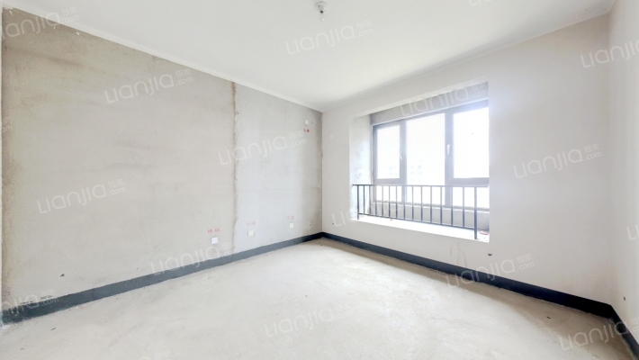 满二 带车位和地下室 高楼层视野好 有钥匙随时看房-卧室A