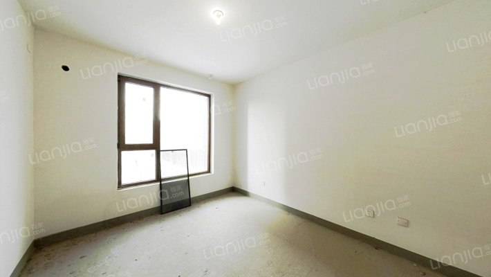 毛坯 三居 一层带大花园 急售-卧室C