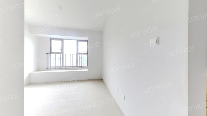 南北通透三居室，毛坯房， 步行到幼儿园 。-卧室A