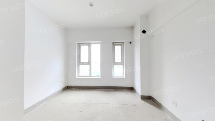 钻石广场  税少  集中供暖  诚意出售-卧室D