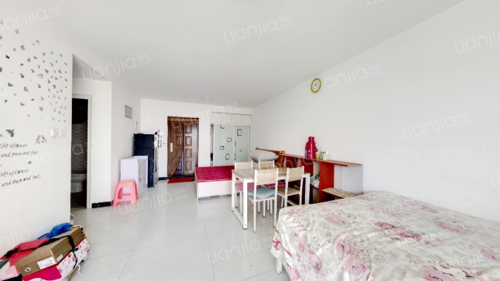 四季橙东向精装一居室,户型方正，采光充足。-卧室