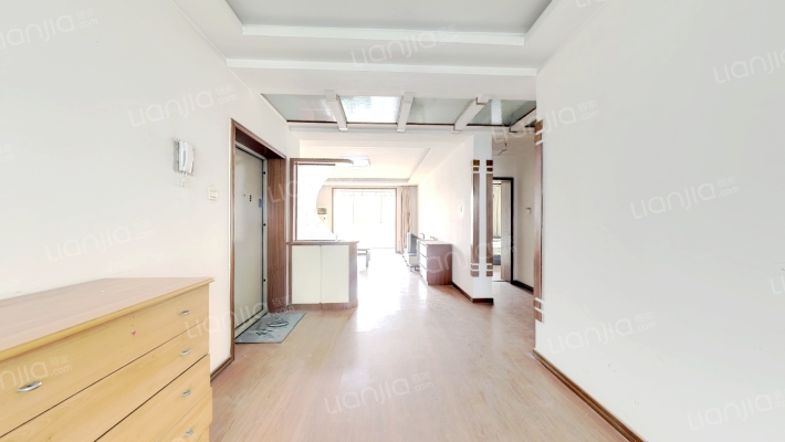 房本满五 南北通透户型 客厅朝南 大阳台 前方无遮挡-餐厅