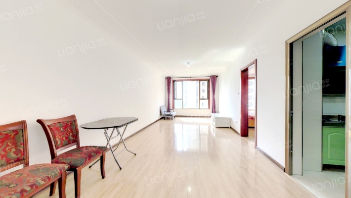 房本满二 ，南向两居，中高楼层，出行便利，全天采光-客厅