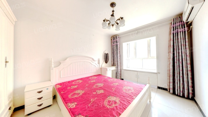 精装修 拎包入住，楼层好，采光好-卧室B