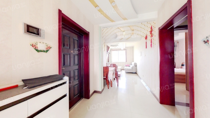 房本满五， 采光好，大跃层，带南北向楼台。-客厅A