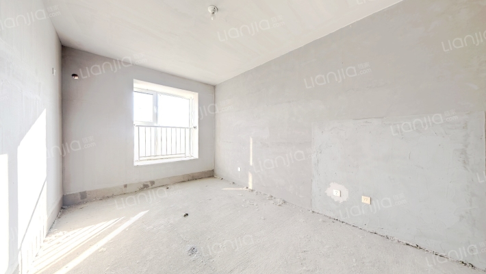 房本满二，无尾款，无抵押，70年住宅大产权-卧室A