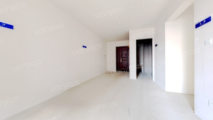 全明格局 户型方正 明厨明卫 出门就是育人基地-客厅