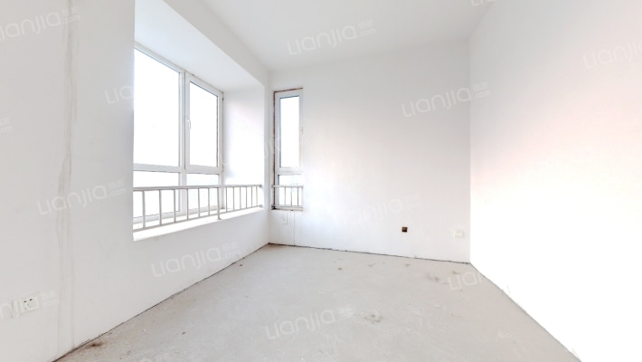 开发区 金竹花园 南北通透3居室 毛坯房 带车位 地下室-卧室A