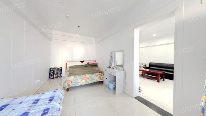 此房位于东兴大街，交通便利，生活方便-卧室