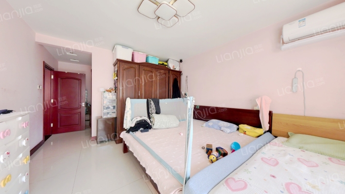 电梯洋房，一梯两户，南部通透3居，满五唯一-卧室C