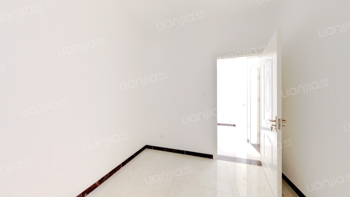 高品质社区！园林式环境！保利物业！集体供暖.-卧室A