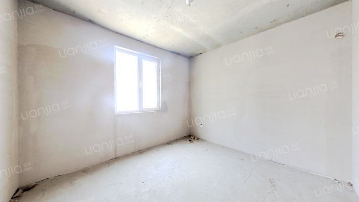 此房房本满二，南北通透格局，楼层中高层，明厨明卫-卧室B