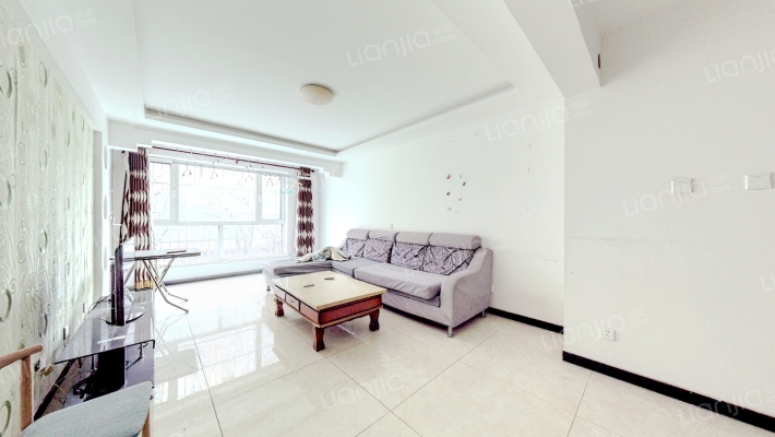 开发区  惠友钻石广场  全南两居室 有装修-客厅