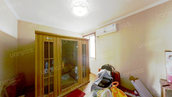 范阳路一梯两户洋房大跃层精装修带车库和地下室税费低-卧室E