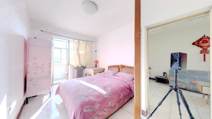 贾秀北路 南北通透大两居 中上楼层-卧室A