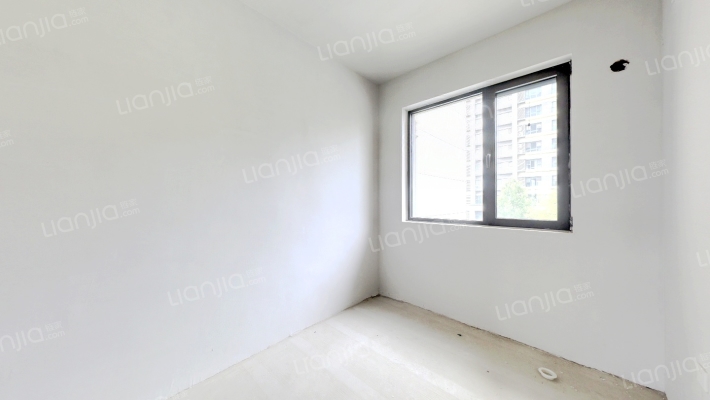 南北通透三居室，毛坯房， 步行到幼儿园 。-卧室B