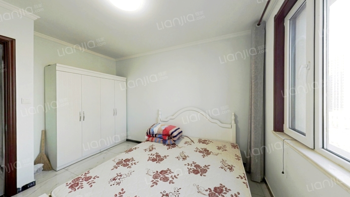 华融现代城 三居 装修南北通透 采光好 居住舒适-卧室A