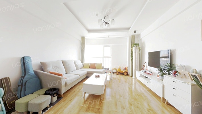 70年大产权 房子户型方正，总价低，适合年轻白领-客厅