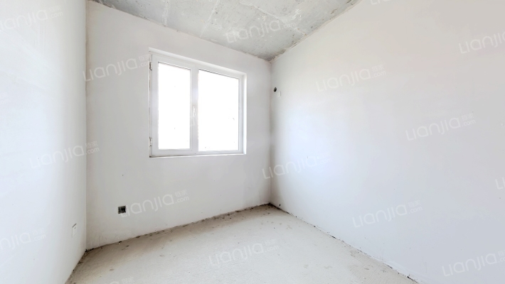 三居双卫 交通方便 小区绿化好 视野好-卧室C