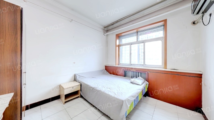 东兴北街 光明小区 本房价格低-卧室A