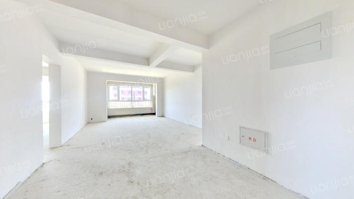 双语，三居室双卫，一梯两户，带车位-客厅