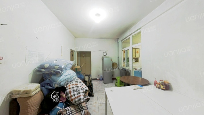 户型通透中楼层配套齐全老城区就医购物方便-餐厅