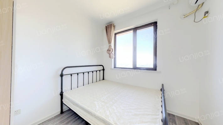 三居 中间层 房本满二 精装修 保利物业 集中供暖小区-卧室B