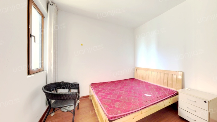 高铁新干线 2室2厅 南-卧室A