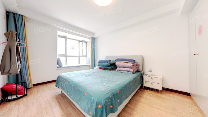 范阳路 御景园 精装修 满二 全南2居-卧室B