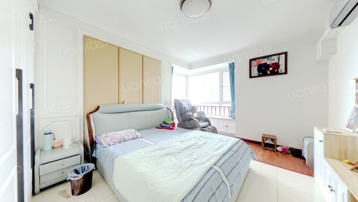 金竹花园，精装修3居，空中花园，满二-卧室C