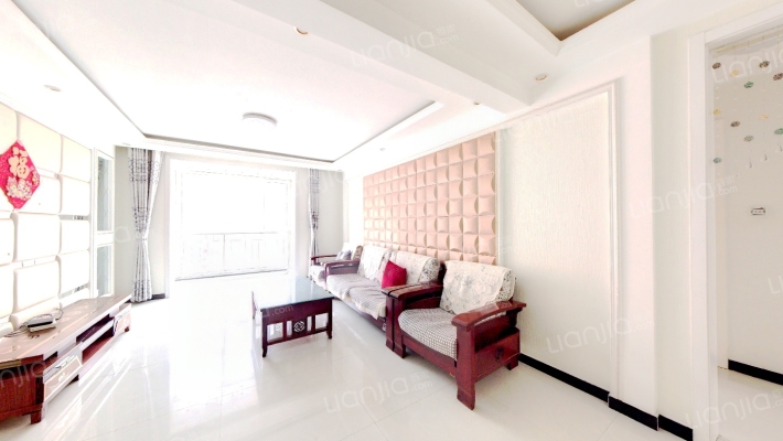 装修好   拎包入住   大两居-客厅