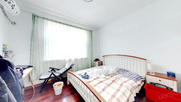 清凉寺小区内别墅，精装修，房主诚心出售-卧室D