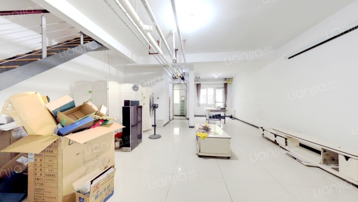 南北通透户型 格局方正 精装修-客厅A