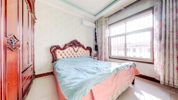 高新区燕赵花园南北通透带阁楼带露台-卧室B