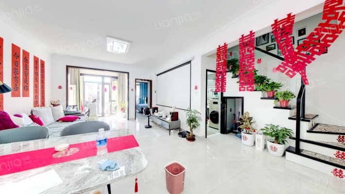 南北通透四居室 精装修 采光视野好 带40多平花园-客厅