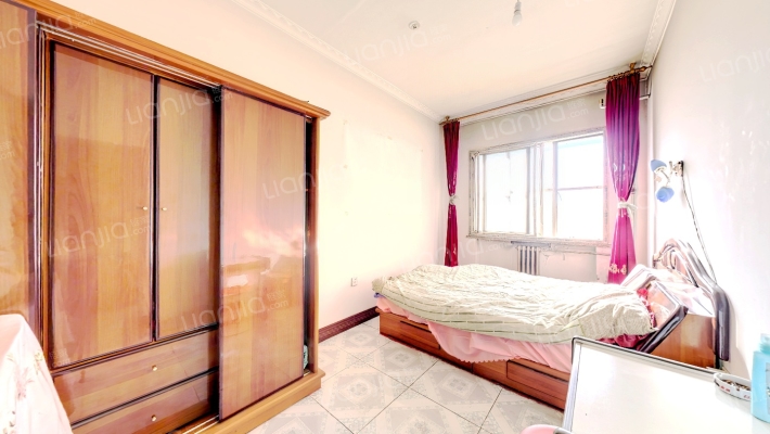 联合小区二号院，南北通透三居室-卧室B