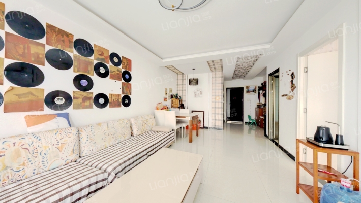 翡翠城 2室1厅 南-客厅