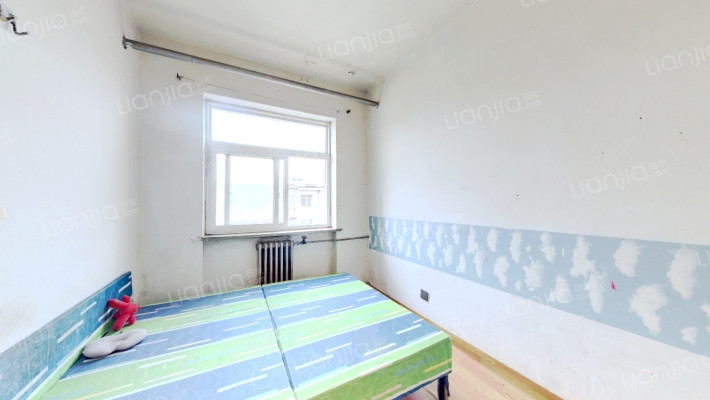 ：房子满五唯一税费只需几千元 简单装修 社区位置好-卧室A